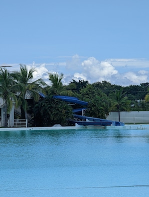 Ulkouima-allas, lämmitetty uima-allas