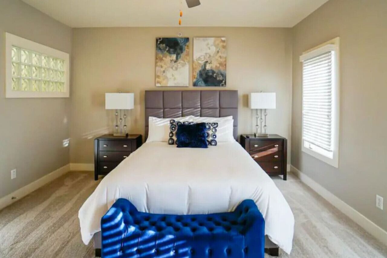 1 bedroom, desk, iron/ironing board, WiFi