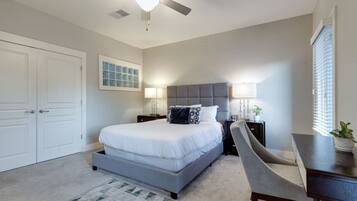 2 bedrooms, desk, iron/ironing board, WiFi