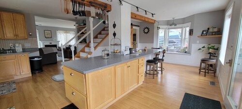 Pet Friendly Cottage with amenities your family won't want to miss!