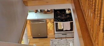 Pet Friendly Cottage with amenities your family won't want to miss!