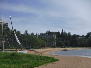 Unclassified image, 5 of 9, button - Ocean view Villa with private beach (Lihue)
