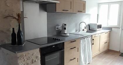 Le gßte de la fontaine. Maison cosy et entiÚrement rénovée.