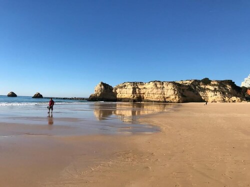 Seaview Townhouse by the riverside in the centre of Alvor (with terrace)