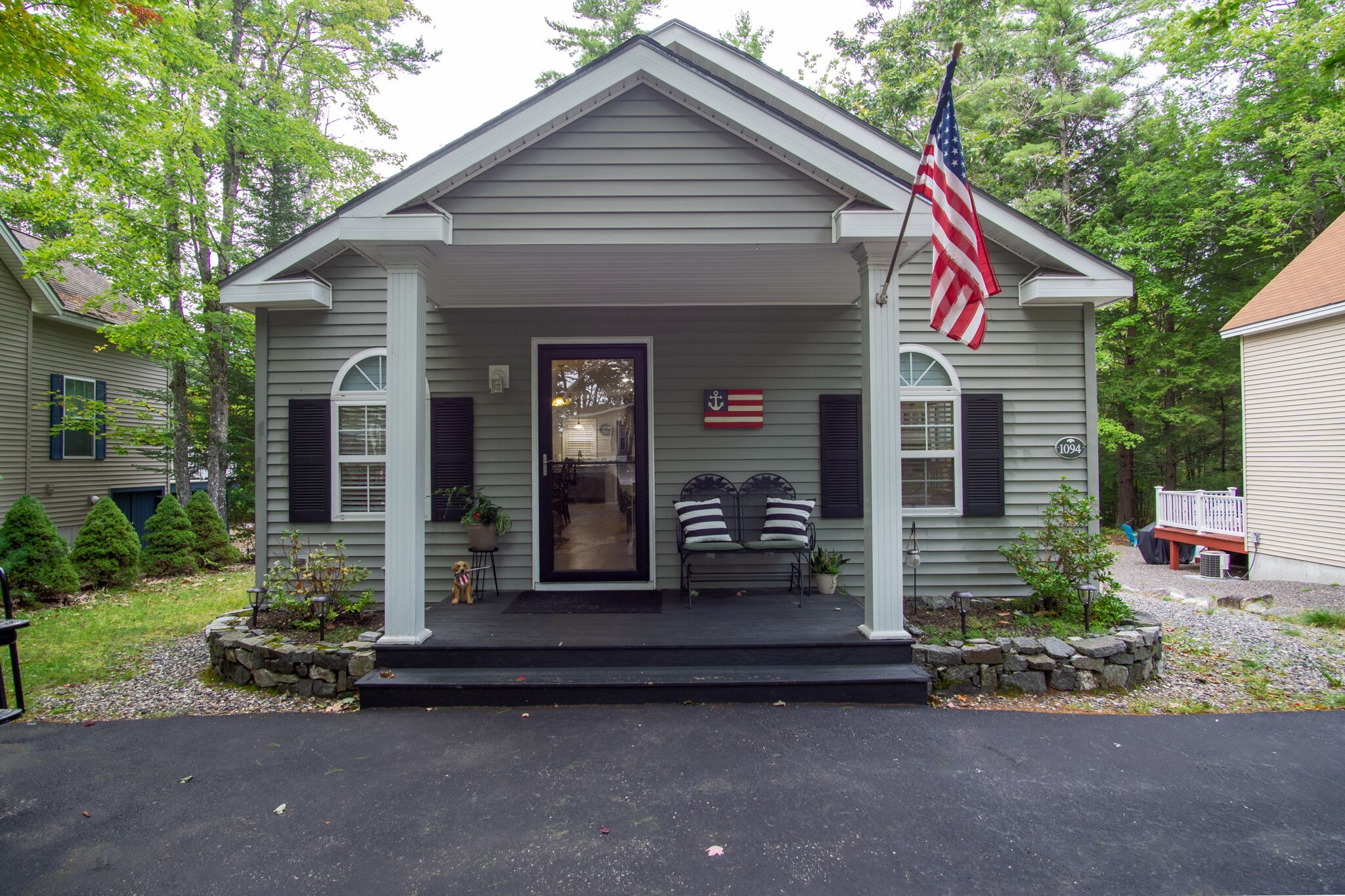 2 Bed Cottage for Rent in Point Sebago