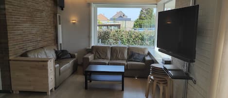 TV connectée, cheminée