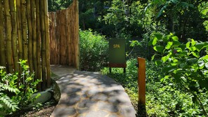 Body treatments, aromatherapy, hot stone massages, deep-tissue massages