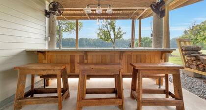 Atchafalaya Ahnvee, a slice of heaven on the river