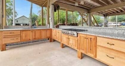 Atchafalaya Ahnvee, a slice of heaven on the river