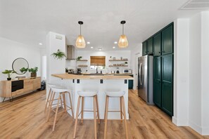 Fridge, microwave, oven, stovetop - NEW! Desert Oasis! Large Pool/Spa + Firepit + Gameroom (Desert Hot Springs)
