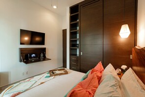 2 chambres, espace de travail pour ordinateur portable