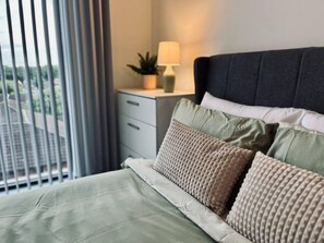 Apartment, 1 Queen Bed | 1 bedroom, iron/ironing board, free WiFi, bed sheets