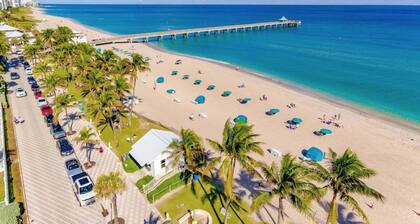 King Bed Studio 102 Pet Friendly | Block to Beach!