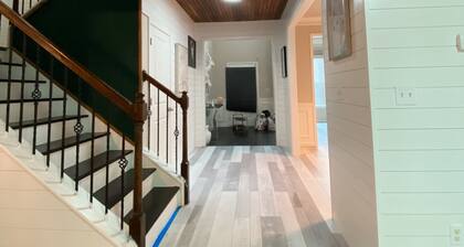 Spacious, quiet 4 br 🏡 1 mile to DT Lawrenceville