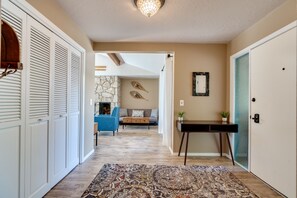 Interior - Vintage Golf/Ski Condo near Mt. Hood w/ Beautiful Views (Welches)
