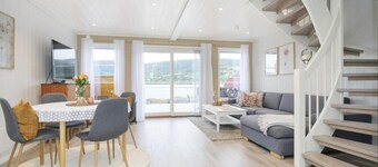 Stunning home in Eidsvåg i Romsdal