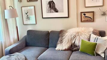 Smart TV, books