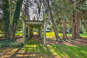 Property grounds - 3-Acre Property: Charming Dutch Country Colonial (Reading)