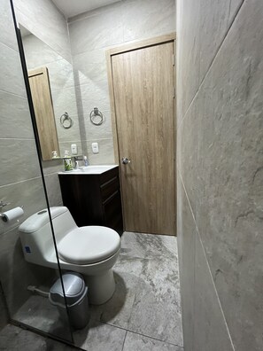 Shower, towels, soap, shampoo