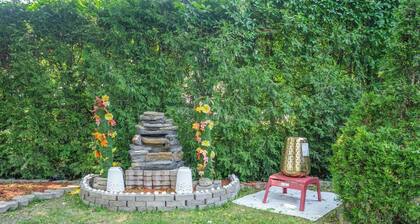 Executive Modern Home with Backyard Oasis close to the Airport