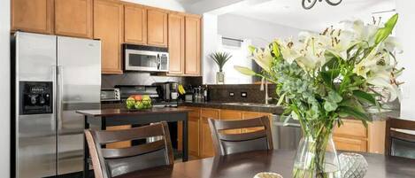 Fridge, microwave, oven, stovetop