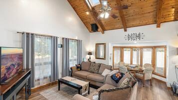 Smart TV, fireplace, offices