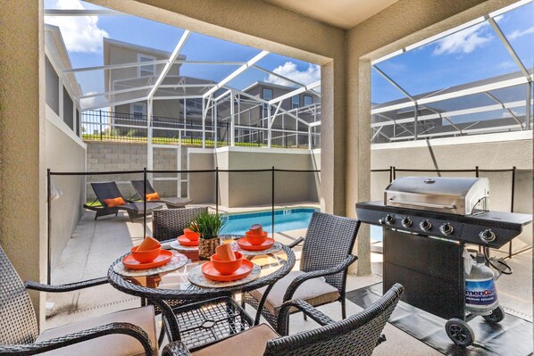 Deluxe House | Terrace/patio