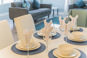 In-room dining - Champions Gate by CozyKey (Davenport)