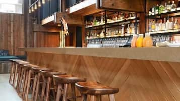 Bar (in der Unterkunft)