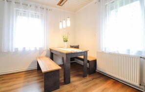 Dining - ruhige Ferienwohnung Loich (Loich)