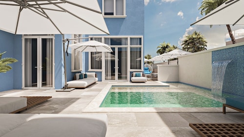 Elegant and Spacious Beach Estate with Heated Pool