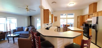 Premium House | Private kitchen | Full-size fridge, microwave, stovetop, coffee/tea maker