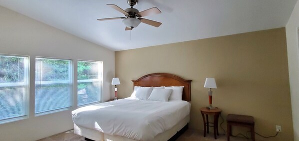 Premium House | Free WiFi, bed sheets