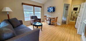 Family Cabin | Free WiFi, bed sheets - 3 Rivers Resort and Guide Service (Forks)