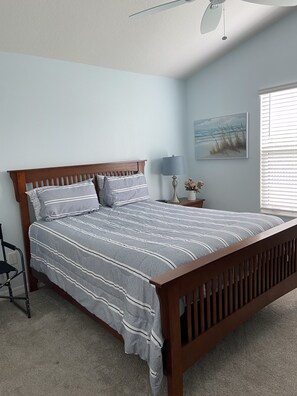 2 habitaciones, tabla de planchar con plancha, wifi y ropa de cama 