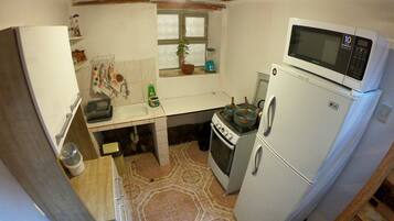 Fridge, microwave, dishwasher, coffee/tea maker