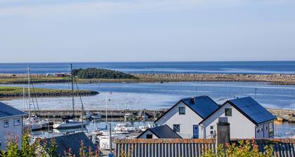 5 bedroom nice home in Borhaug