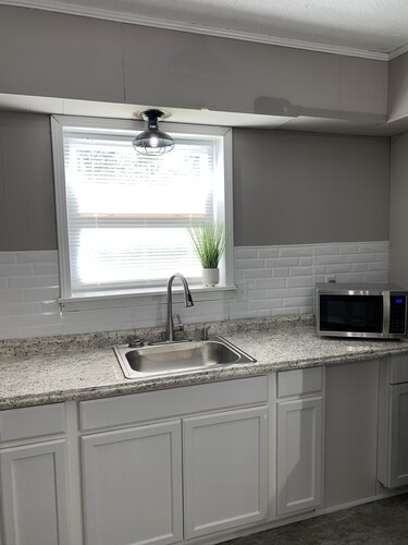 Renovated 1 Bedroom Duplex near D-Town #406