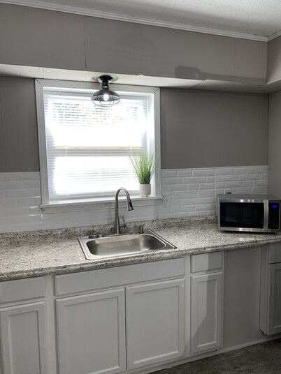 Renovated 1 Bedroom Duplex near D-Town #406
