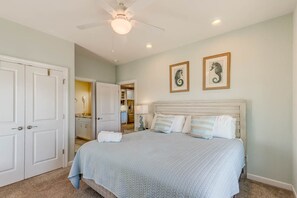 7 Schlafzimmer, Internetzugang, Bettwäsche