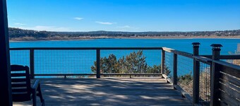 Anchors Away - Lakefront Home w/Hot Tub, Amazing Views, Fire Pit & Huge Deck