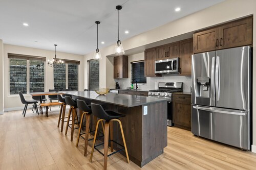 Altitude #11 - The True North at Altitude