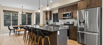 Altitude #11 - The True North at Altitude