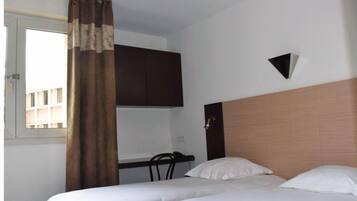 1 bedroom, travel crib, free WiFi, bed sheets