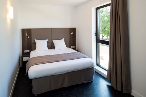 1 chambre, accès au Wi-Fi (inclus), literie fournie