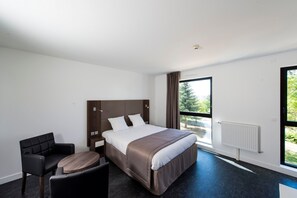 Free WiFi, bed sheets - Séjour Moderne 100m du Centre|Wi-Fi+Parking Inclus (Dijon)