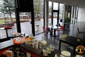 Dining - Séjour Moderne 100m du Centre|Wi-Fi+Parking Inclus (Dijon)