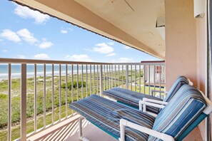 Property grounds - Newly Renovated Direct Oceanfront Cocoa Beach Condo w/Heated Pool! (Cocoa Beach)