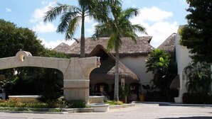 Exterior - Playacar Villa 10 pax ruins & beach (Playa del Carmen)