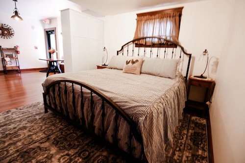 Wurthmann House Unit #3Your Home Away From Home